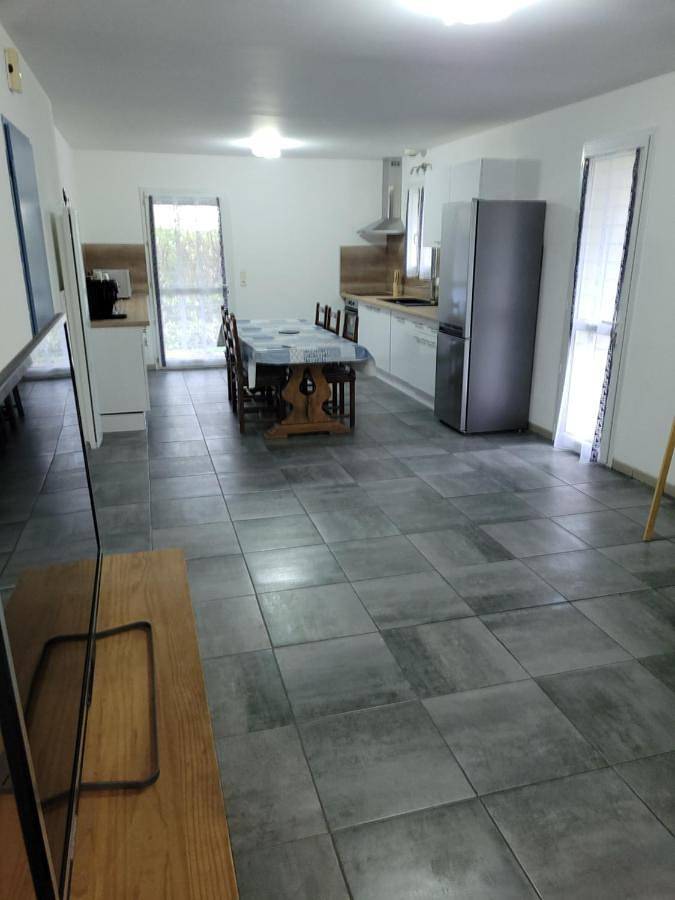 Gîte pour 9 personnes, avec piscine et jardin à Bégaar - 4