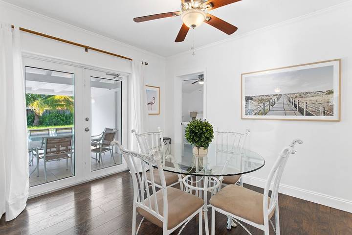 Vacation rental for 6 people, with terrace and yard in Singer Island