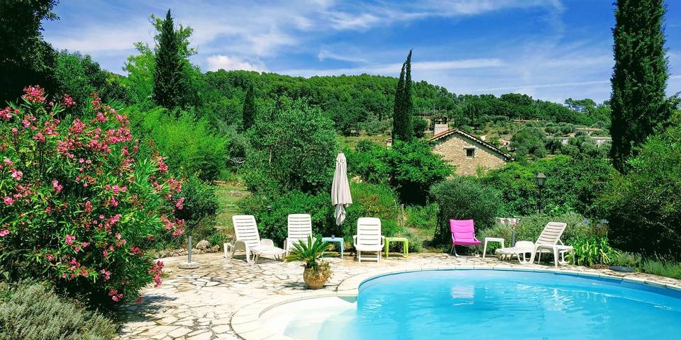 Chambre d’hôte pour 2 personnes, avec piscine et jardin dans le Var - 2