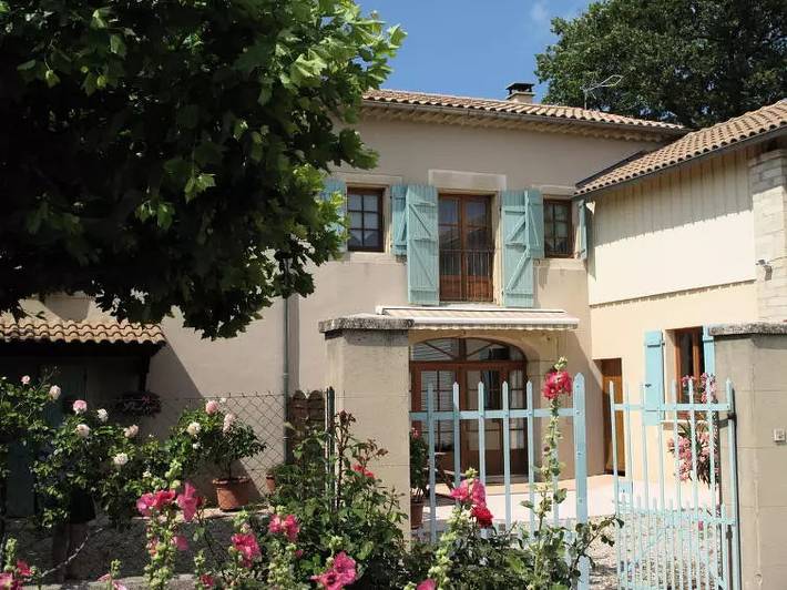 Location de vacances pour 5 personnes, avec terrasse à Grillon - 4