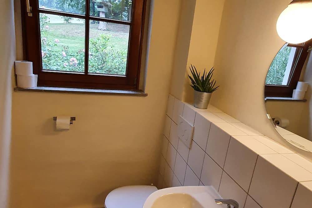 Ganze Wohnung, Ferienwohnung auf historischen Gestüt Urlaub mit dem eigenen Pferd in Bad Hersfeld, Knüllgebirge