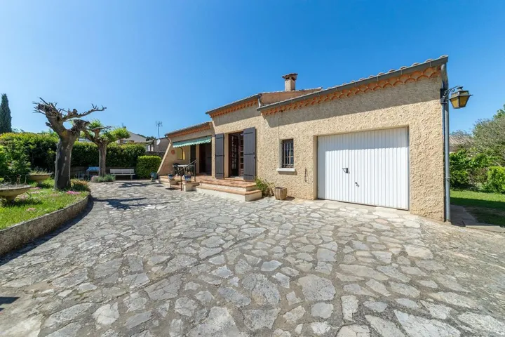 Chalet para 6 personas, con jardín - 1