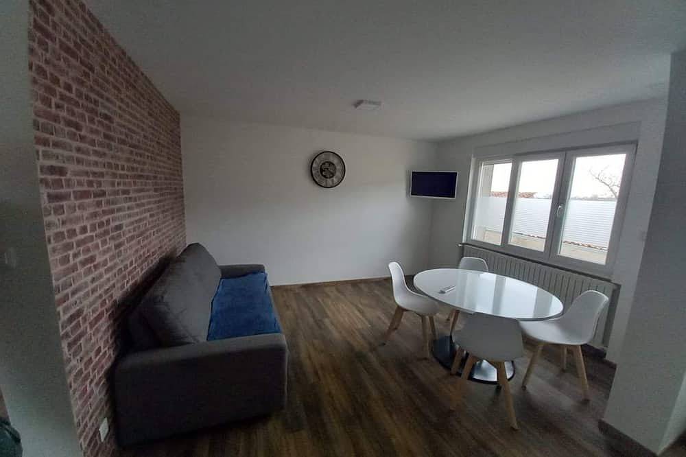 Ganze Wohnung, Apartment 1 new with all comforts in Toul