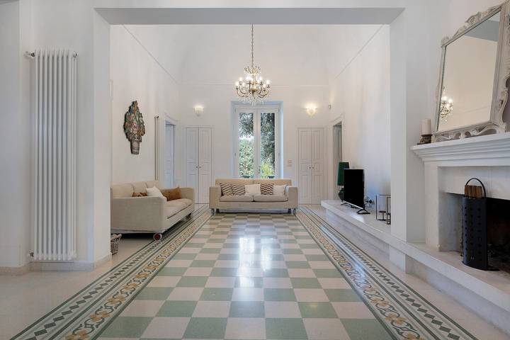 Villa "Luciana" con terrazza privata, Wi-Fi e aria condizionata in Martina Franca, Provincia di Taranto