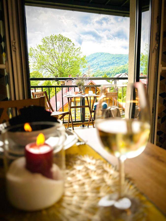 Ośrodek wypoczynkowy dla 2 osób, z balkon i sauna oraz jacuzzi w Szczyrk