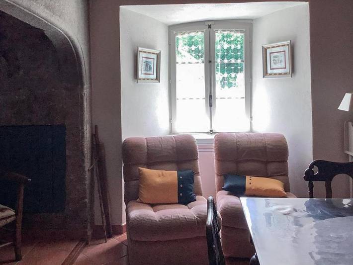 Location de vacances pour 6 personnes, avec terrasse, animaux acceptés dans Chastel-Nouvel - 3