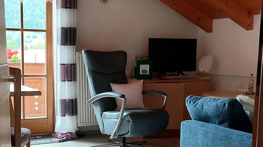 Ferienwohnung für 3 Personen, mit Garten in Oberwössen - 2