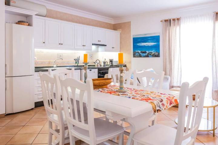 Location de vacances pour 7 personnes, avec balcon, adapté aux familles à Porís de Abona - 4