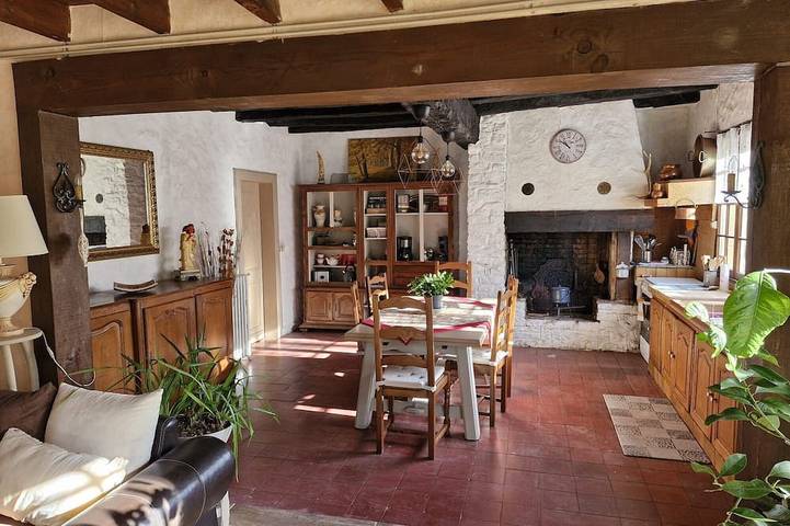 Location de vacances pour 4 personnes, avec jardin à Saint-Géraud-de-Corps