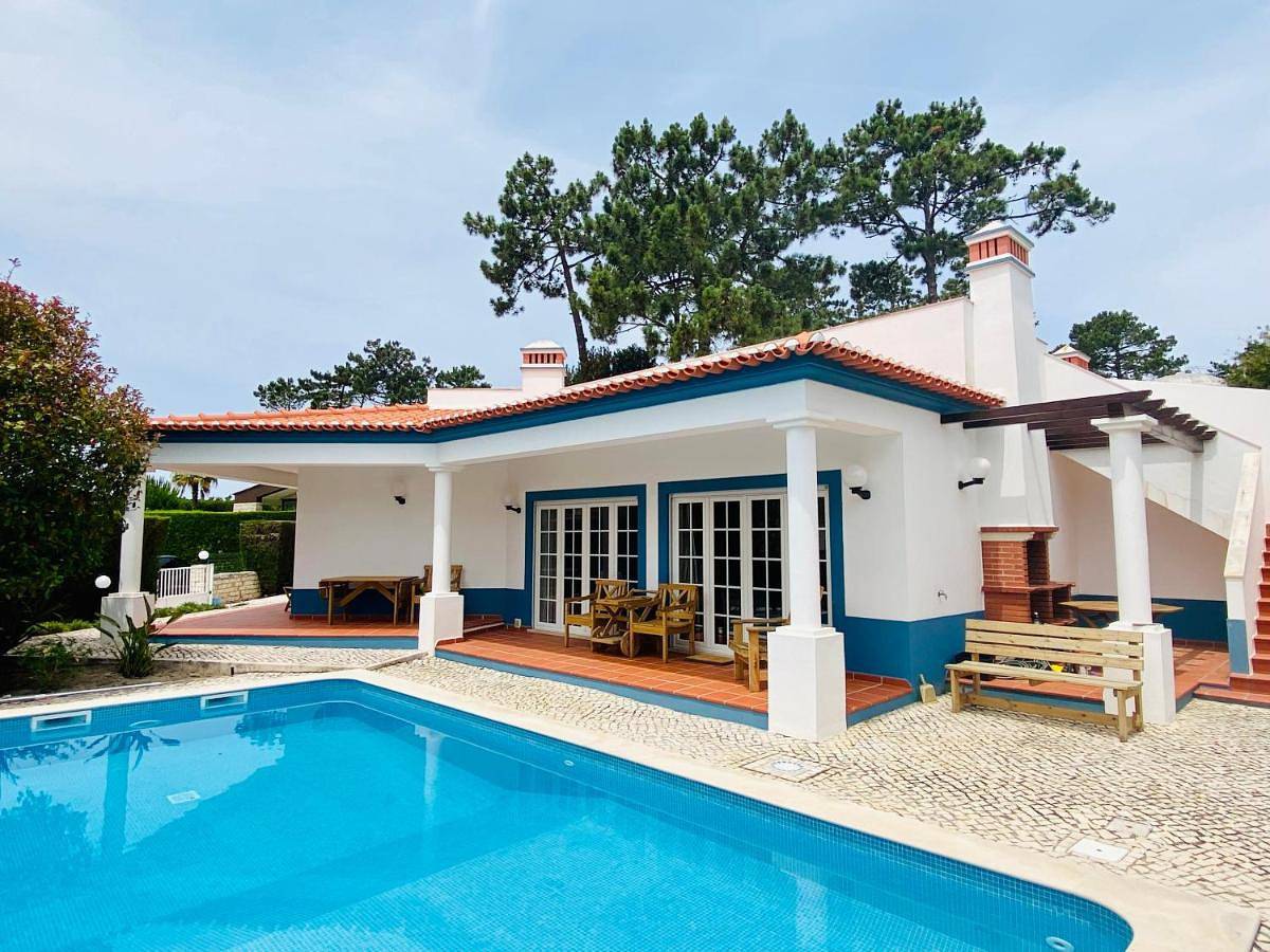 Three-Bedroom Villa in Amoreira, Leiria distrito