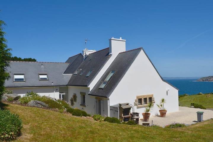 Location de vacances pour 13 personnes, avec vue et jardin à Poullan-sur-Mer - 3