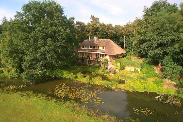 Ferienhaus für 12 Personen, mit Balkon und Garten