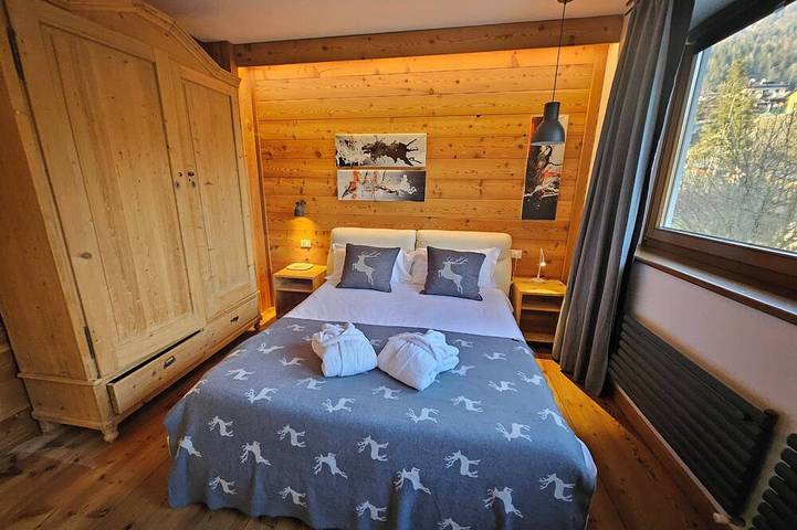 Appartamento per 4 persone, con giardino e piscina nonché idromassaggio e sauna, con animali domestici in Sappada