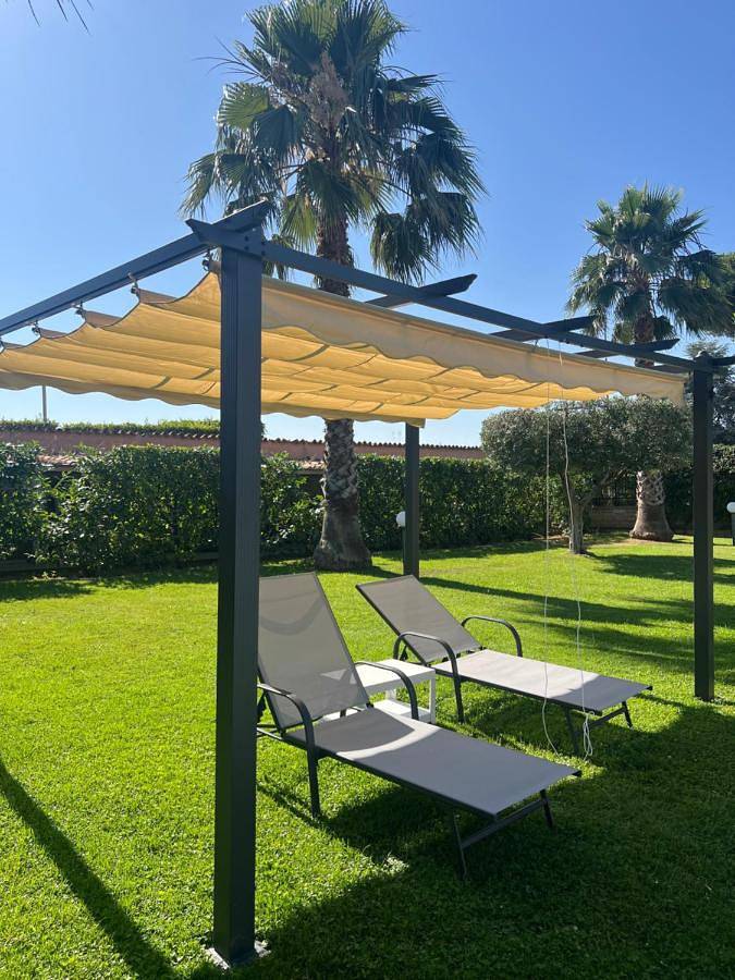 Villa pour 4 personnes, avec piscine ainsi que vue et jardin, adapté aux familles à Rome - 2