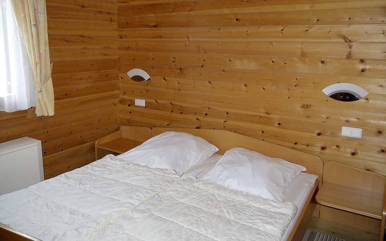 Ferienhaus Nr. 25, Typ A, Feriendorf Jägerpark, Bayerischer Wald in Viechtach, Ostbayern
