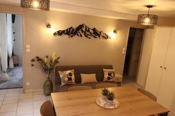 Gîte pour 7 personnes, avec vue, animaux acceptés dans Thermes Luz Saint Sauveur