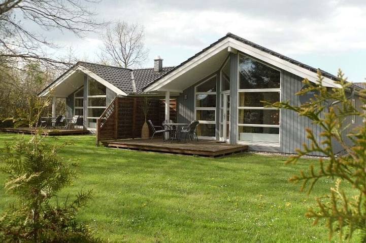 Ferienhaus für 4 Personen, mit Terrasse und Sauna in Kellenhusen