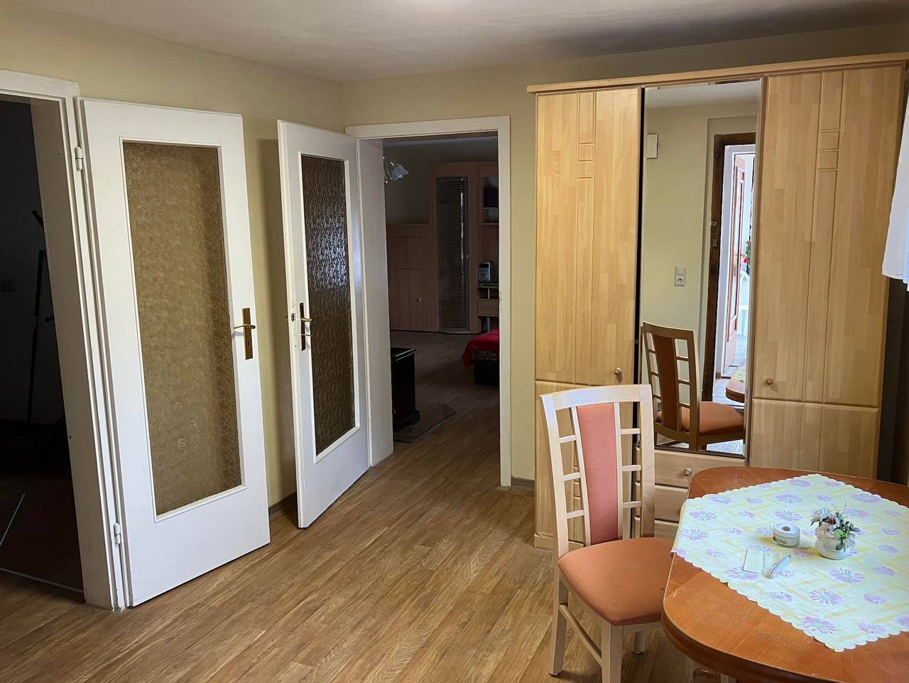 Ganze Ferienwohnung, Landhof Lindner - Appartement/Fewo, Dusche, Wc, 2 Schlafräume in Hohburg, Lossatal