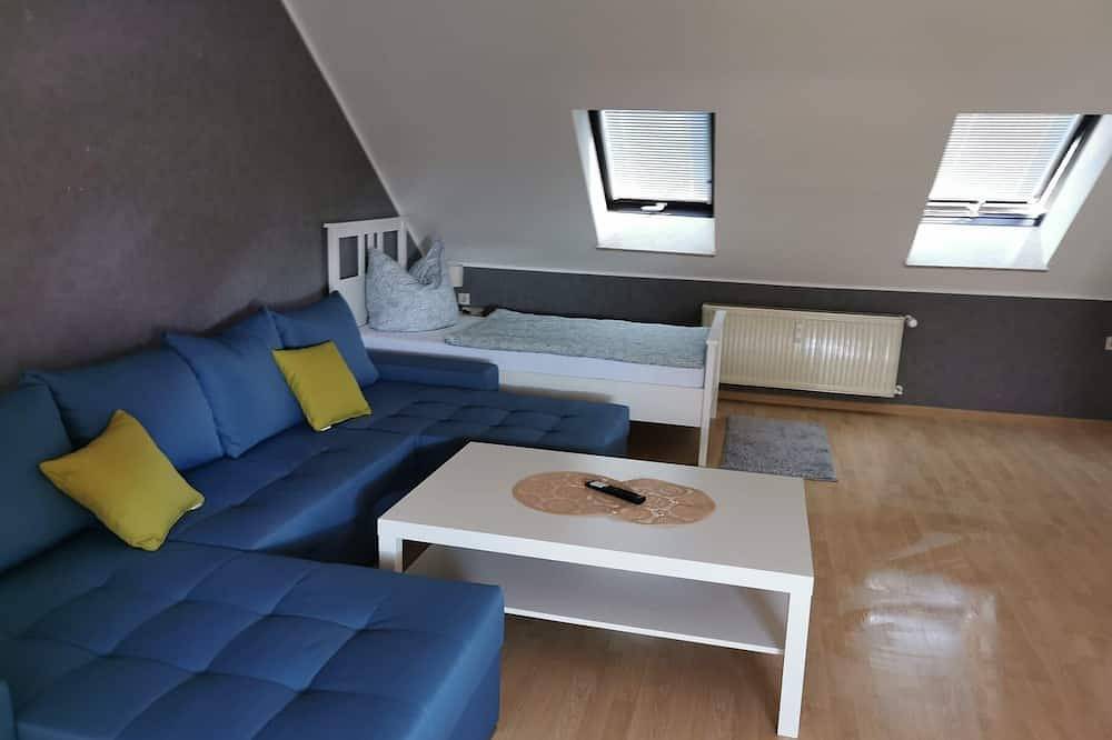 Ganze Wohnung, Ferienwohnung Fewo Waldblick in Tangerhütte, Altmark