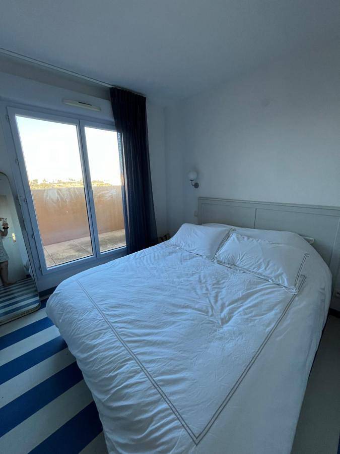 Belle Villa à Leucate résidence naturiste 6pers 3 chambres in Port Leucate, Leucate
