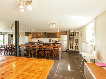 Holiday Rental for 32 People in Ouffet, Wallonia, Photo 2