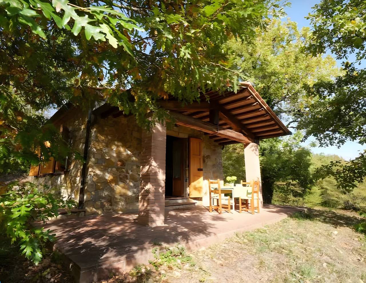 Apartamento entero, Casa Vacanze 'San Michele - La Valle' con Vista a la Montaña, Piscina Compartida y Aire Acondicionado in Montieri, Provincia de Grosseto