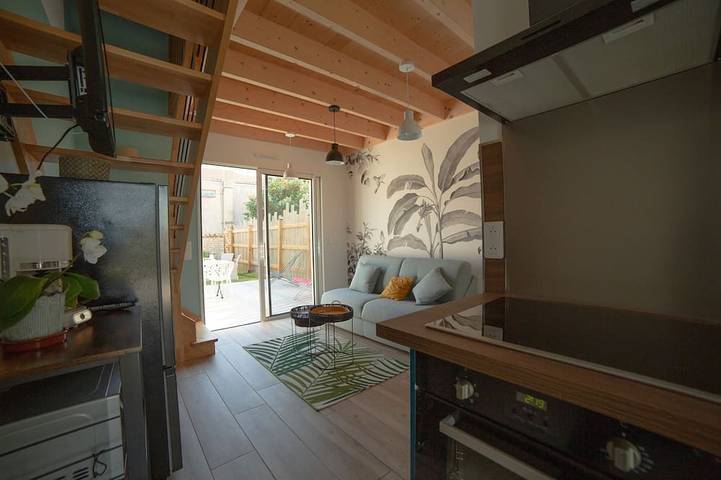 Location de vacances pour 4 personnes, avec jardin et terrasse à La Jarrie
