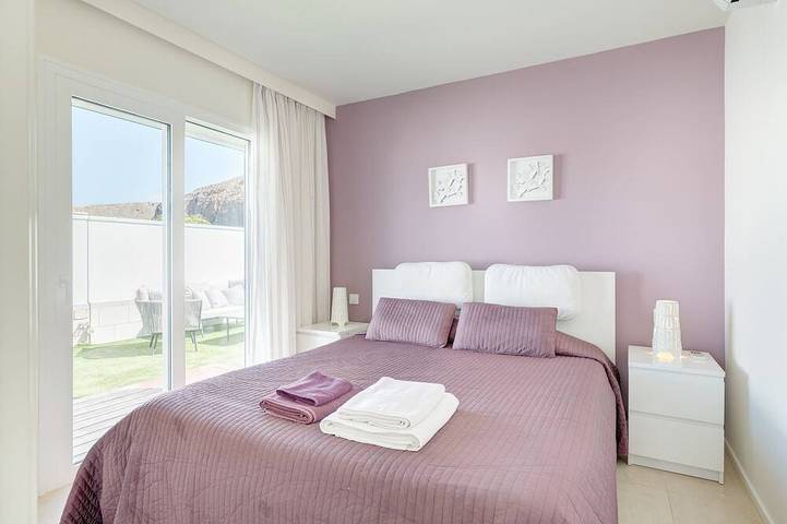 Grosse Design Villa 5 Schlafzimmer In Palm Mar Mit 2 Unabhängigen Wohnungen in Playa de la Arenita (Arona), Arona