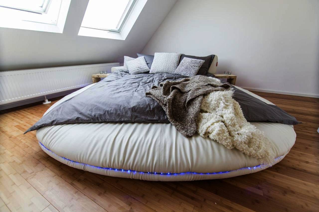 Cały apartament, Apartament wakacyjny dla 5 osób z jacuzzi in Stadtbezirk VIII, Essen