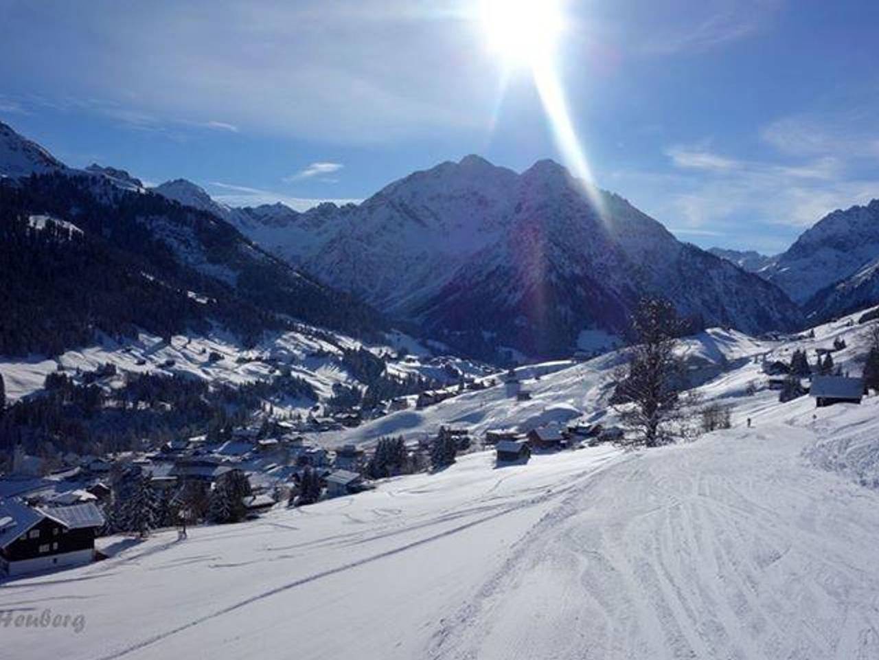Ganze Ferienwohnung, Haus Alpenecho - Ferienwohnung "Silberdistel" - 2 Schlafräume in Mittelberg, Kleinwalsertal