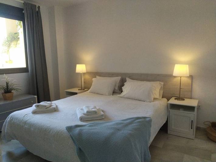 Apartamento entero, Apartamento en complejo frente al mar en La Carihuela, Torremolinos in La Carihuela, Torremolinos