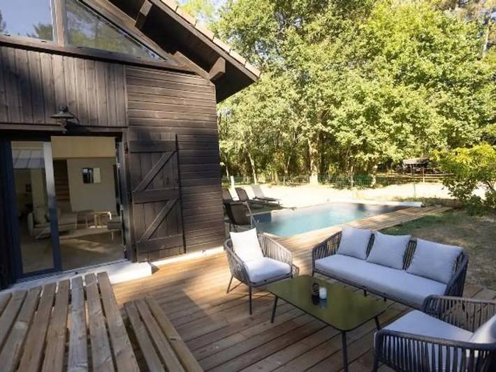 Location de vacances pour 13 personnes, avec terrasse et jardin à Vielle-Saint-Girons