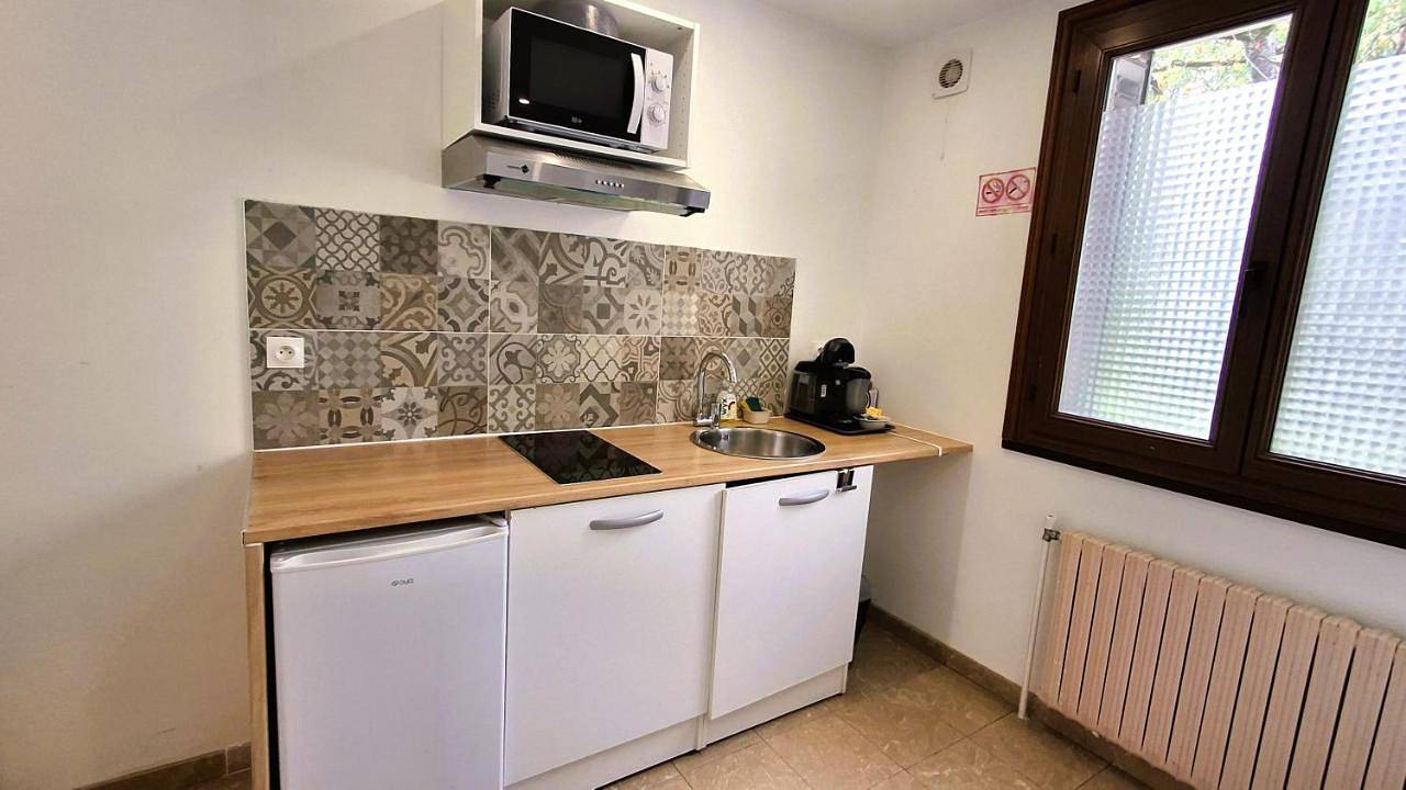 Appartement entier, Studio entièrement équipé - Entre Paris & Disney in Neuilly-sur-Marne, Seine-Saint-Denis