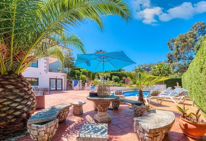 Villa "Costacabana - Jaruco" avec piscine privée, 2 terrasses privées et Wi-Fi in Condado del Jaruco, Lloret de Mar