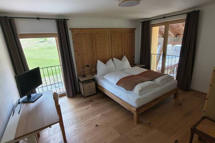 Ganze Wohnung, Ferienwohnung/App. für 6 Gäste mit 126m² in Tschierv in Tschierv, Val Müstair