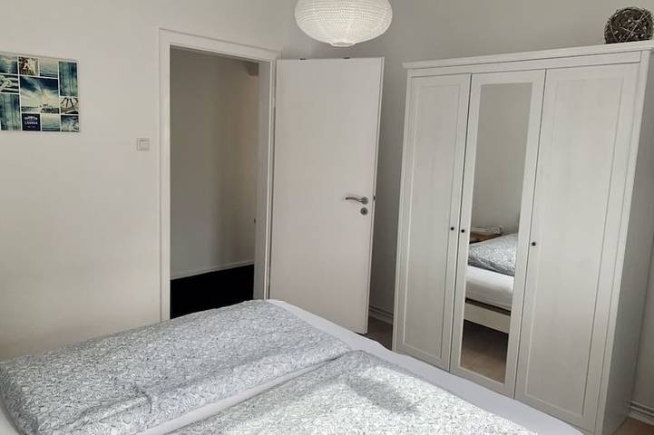 Ganze Wohnung, Zentral aber ruhig mit optimale Einkaufsmöglichkeiten- 10Min. bis zum Strand in Wilhelmshaven, Südliche Nordseeküste