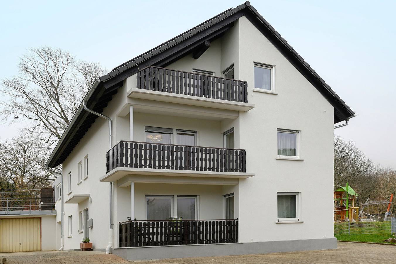 Ganze Wohnung, Ferienwohnung Ahorn mit Gemeinschaftsgarten und Wlan in Müllheim, Südschwarzwald