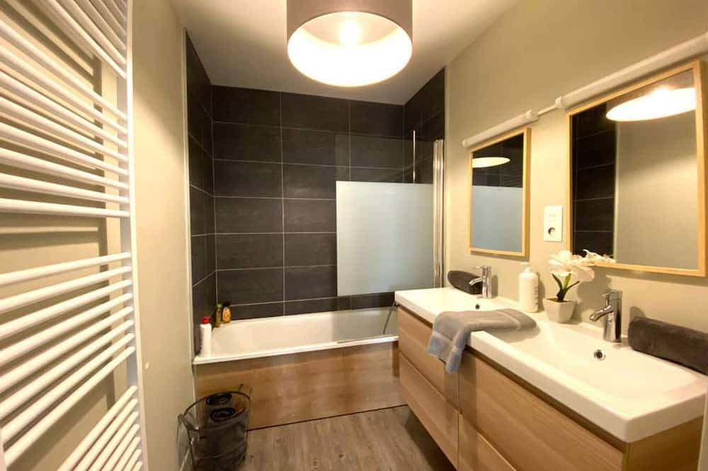 Entire apartment, Superbe F2 à Deux pas de Giverny Pour Vélo & Détente in Vernon (Normandy), Évreux region