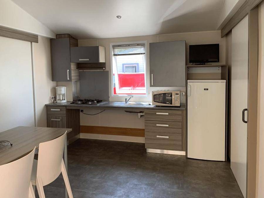 Camping Ushuaïa Villages Rives d'Olt et Aubrac - Mobilhome 4 personnes - Mh Classique 2 chambres 4 personnes Pmr in Saint-Geniez-d'Olt-et-d'Aubrac, Massif central