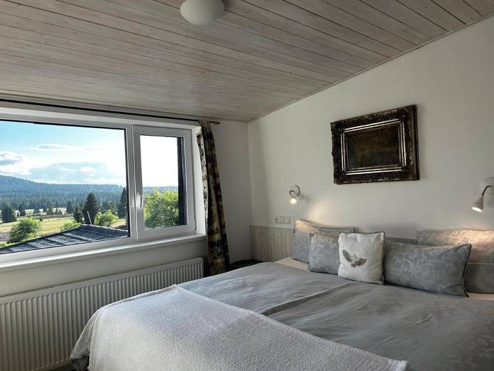 Ferienwohnung für 5 Personen, mit Garten und Ausblick in Bozi Dar
