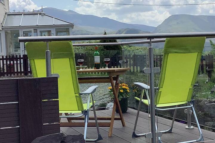 Gemütliches, zentral beheiztes Cottage mit enviable Lake und Snowdon Massif Ansichten in Llyn Padarn, Snowdonia