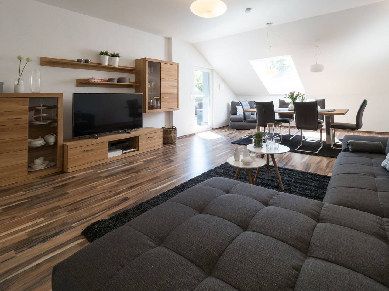 Ganze Wohnung, Wohnung in Lerchenberg mit Großer Terrasse in Mainz, Rheinhessen