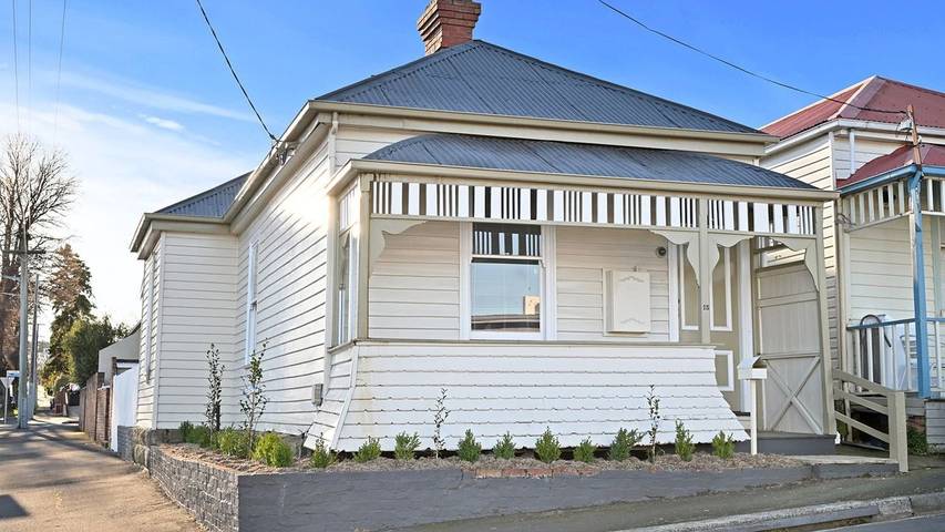 Holiday letting for 4 people, with balcony/terrace in Tasmania