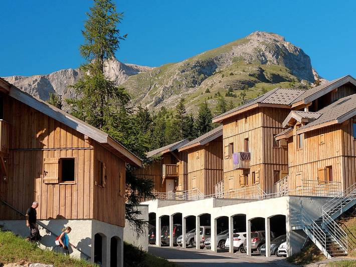 Chalet pour 6 personnes, avec Balcon ainsi que Terrasse et Piscine