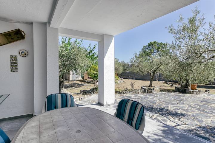 Apartamento entero, "Apartamento pie de jardín en Roses" con terraza y Wi-Fi in El Mas Boscá, Roses