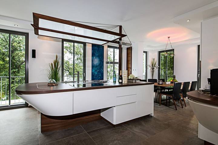Ferienwohnung für 6 Personen, mit Balkon und Whirlpool sowie Garten und Pool auf Rügen