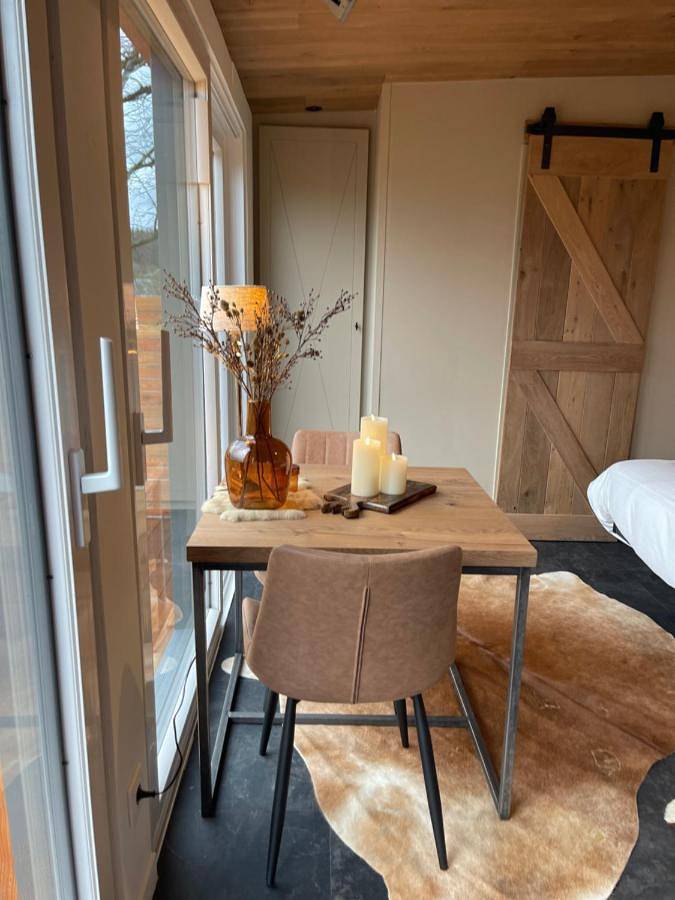 Gîte pour 2 personnes, avec jardin et jacuzzi à Paliseul - 3