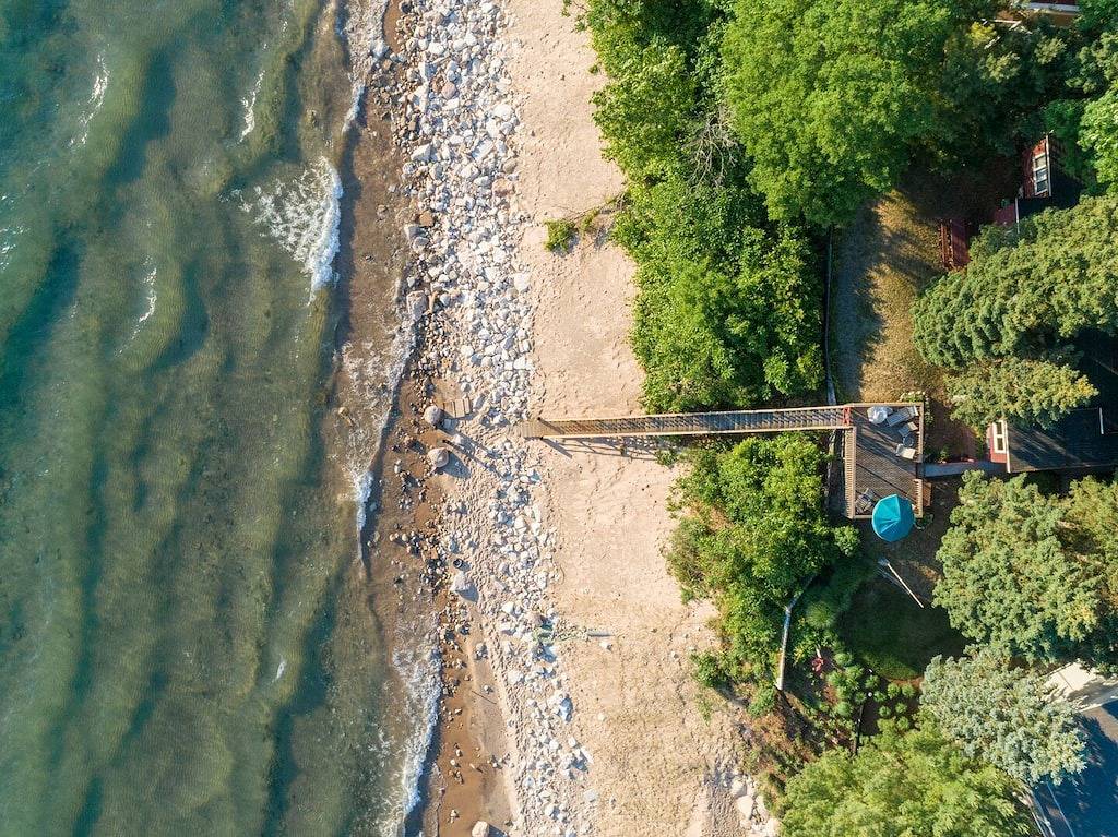 Low-bluff cottage with private Lake Michigan beach in Macatawa, Allegan County