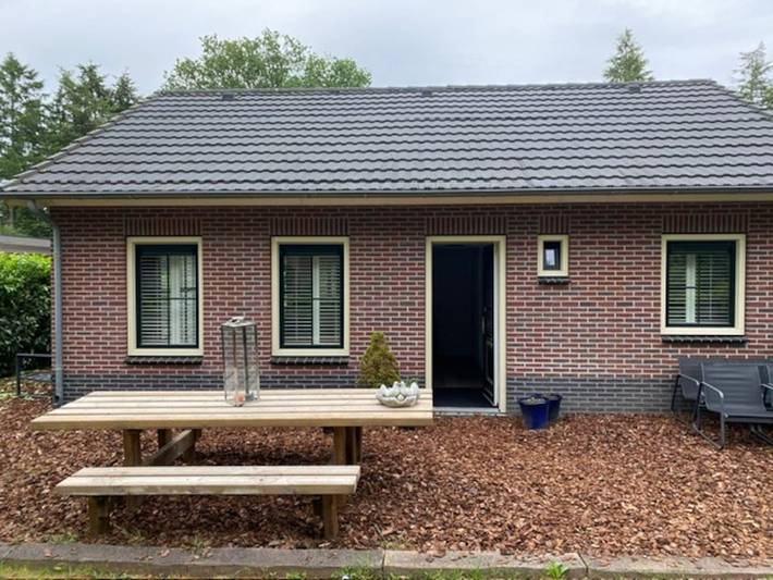 Ferienhaus für 6 Personen, mit Garten und Whirlpool