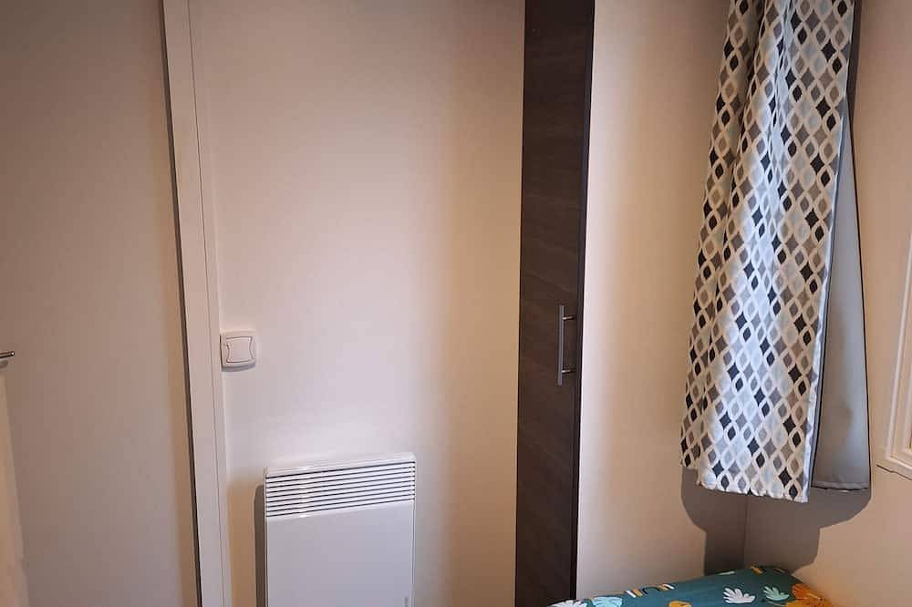 Mobilhome 2 chbs 32m2 camping 4*piscine, aux portes des chateaux, zoo de Beauval in Onzain, Région de Blois